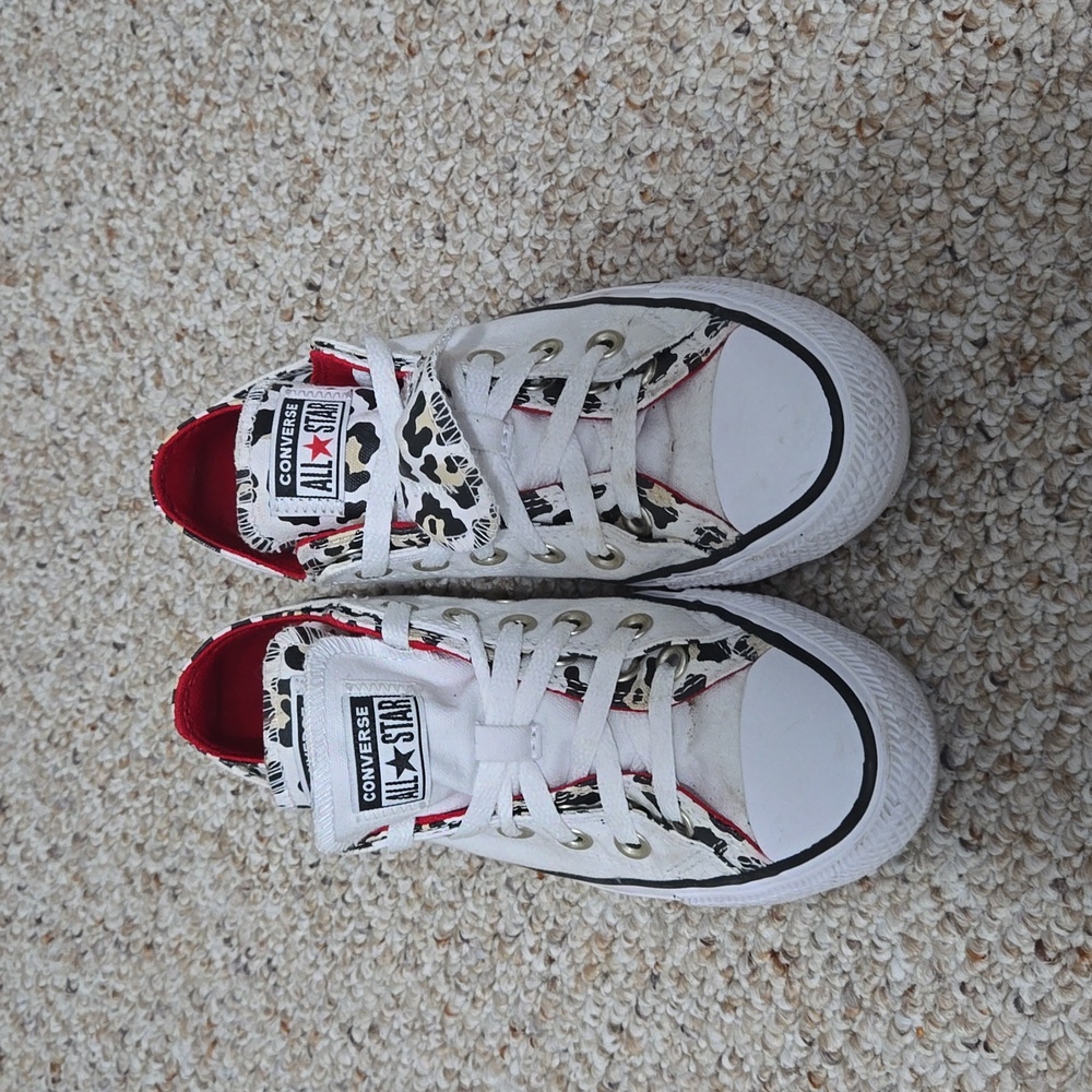 Double tongue Leopard, Red and White Converse